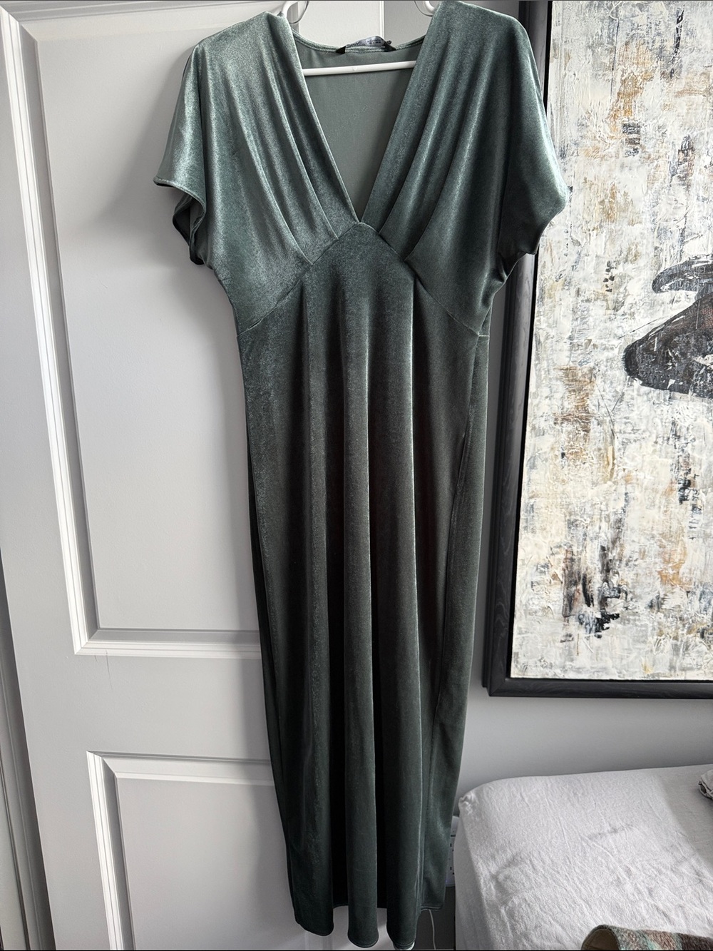 Elegant V-Neck Maxi Dress in Sage Green